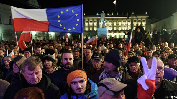 Manifestation à Varsovie, 24 novembre 2017. (JANEK SKARZYNSKI / AFP) - Sputnik Afrique
