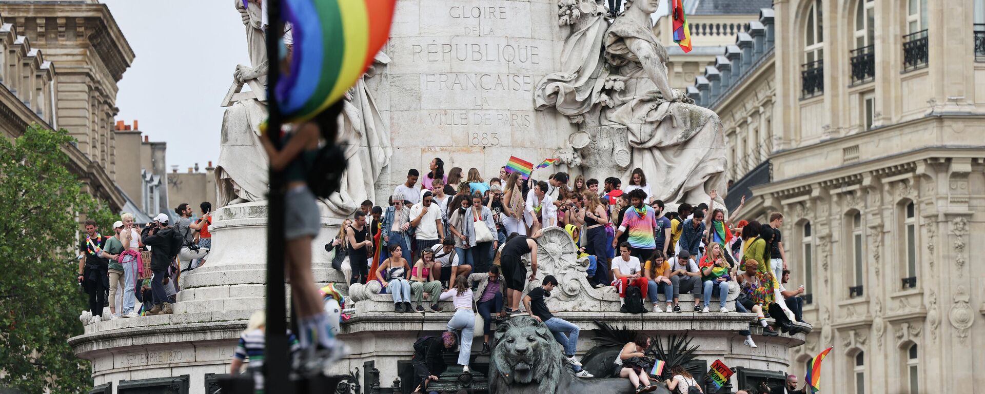 La marche des fiertés LGBT Paris - Sputnik Afrique, 1920, 07.12.2021