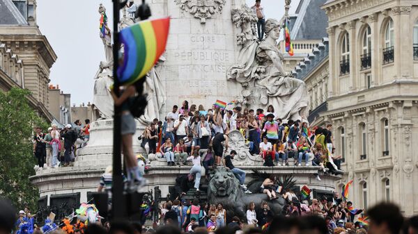 La marche des fiertés LGBT Paris - Sputnik Afrique