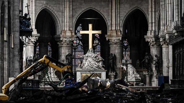 L'incendie de la cathédrale Notre-Dame de Paris - Sputnik Afrique