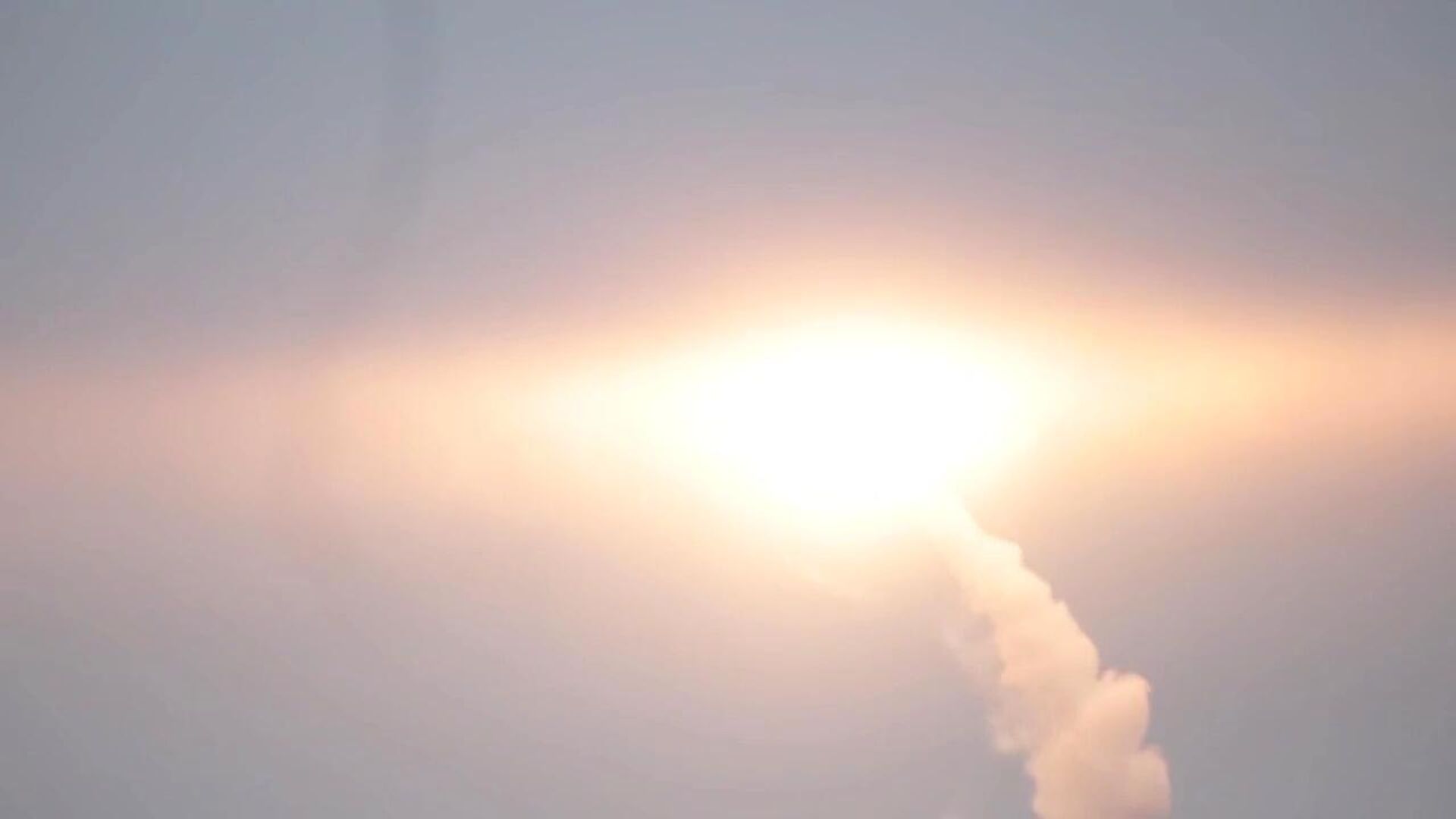 Le premier tir d'essai du missile hypersonique russe Tsirkon (Zircon) - Sputnik Afrique, 1920, 28.12.2021