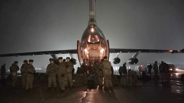 des soldats de la paix russes arrivés au Kazakhstan - Sputnik Afrique