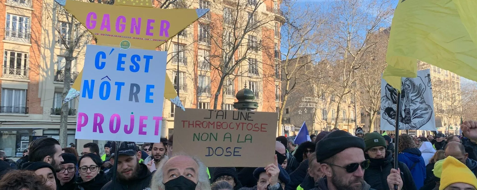 Des anti-pass vaccinal manifestent à Paris, 15 janvier 2022 - Sputnik Afrique, 1920, 16.01.2022