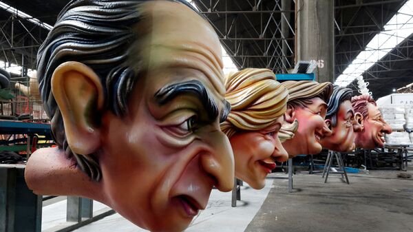 Изготовление гигантских голов к 137-му карнавалу в Ницце, Франция - Sputnik Afrique