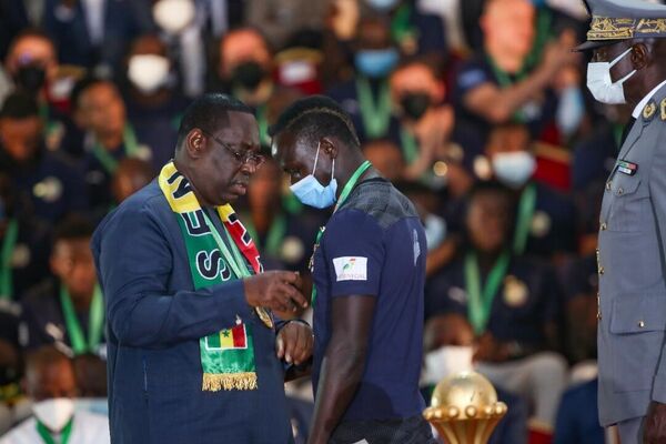 Les Lions du Sénégal reçu par le Président Macky Sall le 8 février 2022 au siège de la Présidence© Cheikh Diallo - Sputnik Afrique