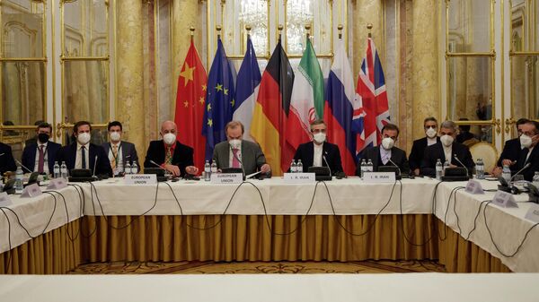Représentants participant à une réunion de la commission conjointe sur les négociations visant à relancer l'accord sur le nucléaire iranien à Vienne - Sputnik Afrique