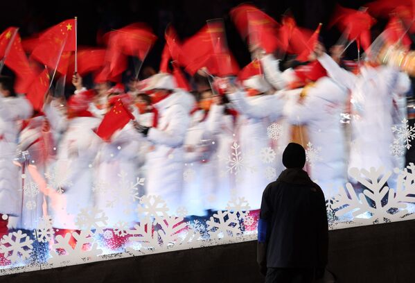 Des athlètes chinois lors de la cérémonie de clôture des XXIVe Jeux olympiques d’hiver à Pékin. - Sputnik Afrique