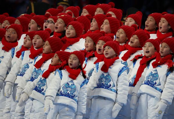 Des artistes se produisent lors de la cérémonie de clôture des XXIVe Jeux olympiques d’hiver à Pékin. - Sputnik Afrique