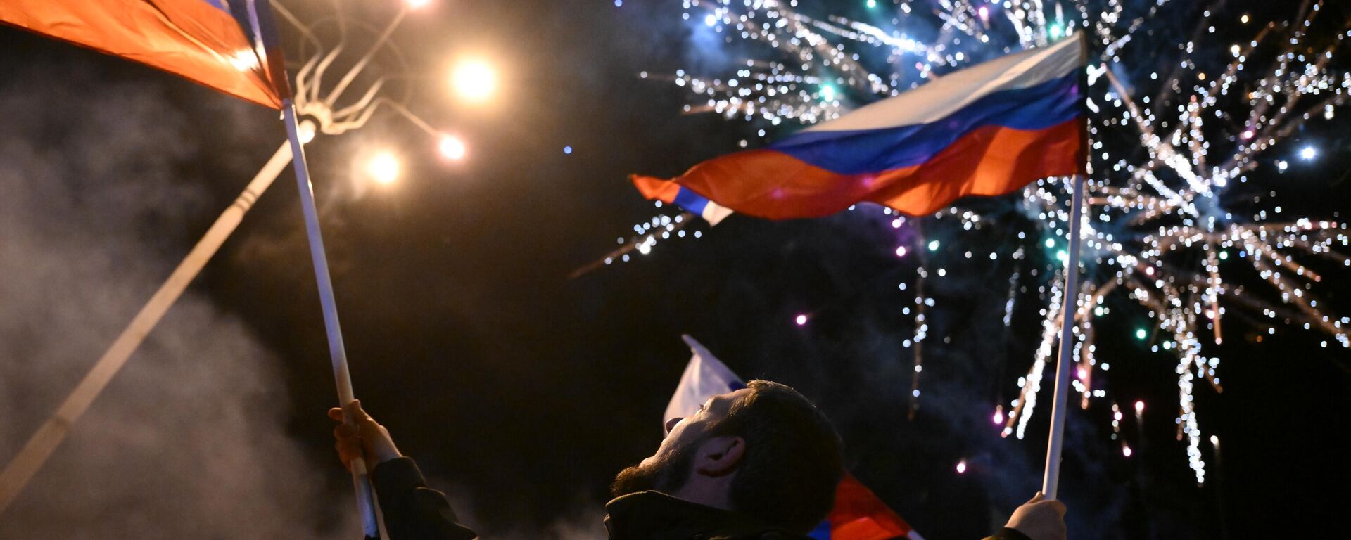 Les habitants de Donetsk se réjouissent après la déclaration de Poutine sur la reconnaissance des Républiques de Donetsk et de Lougansk - Sputnik Afrique, 1920, 21.02.2022