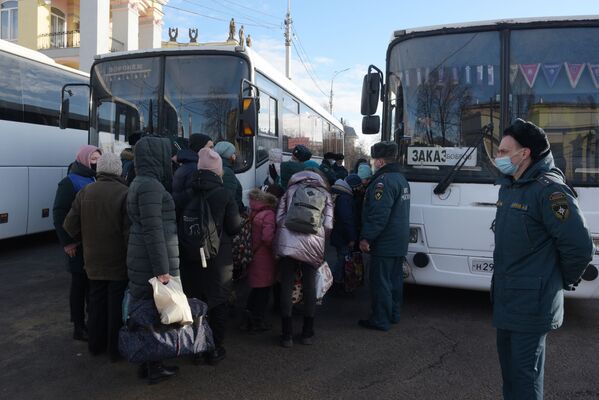 Dans la région de Voronej, les réfugiés sont hébergés dans des colonies de vacances. - Sputnik Afrique