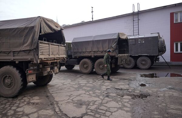 Équipements militaires à l’université pédagogique de Lougansk, où un point de mobilisation est mis en place. - Sputnik Afrique