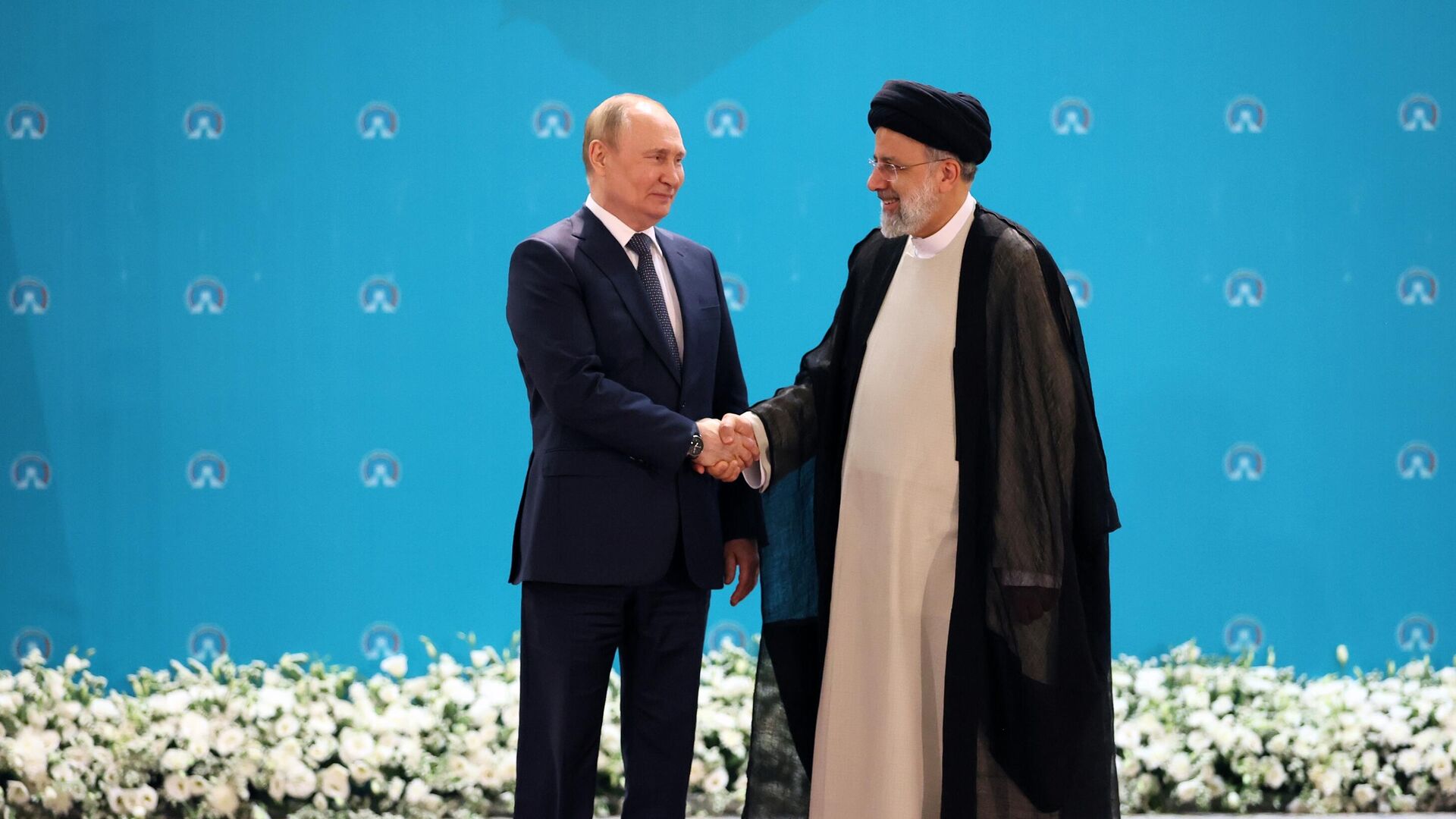 Vladimir Poutine et le Président iranien Ebrahim Raïssi (à droite) - Sputnik Afrique, 1920, 25.10.2022