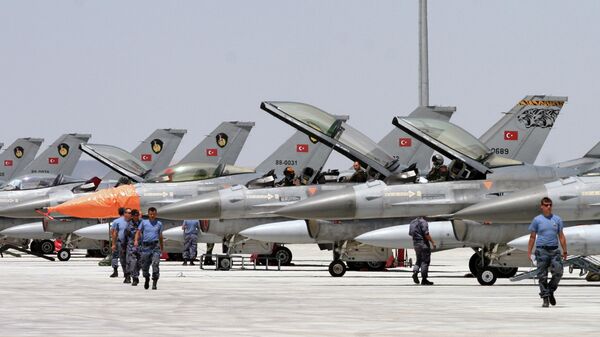 Des F-16 turcs (photo d'archives) - Sputnik Afrique