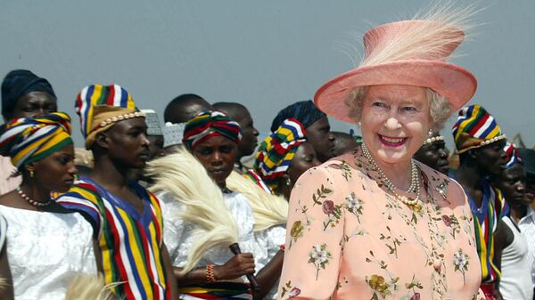  Elizabeth II, près d'Abuja, au Nigéria, le 4 décembre 2003 - Sputnik Afrique