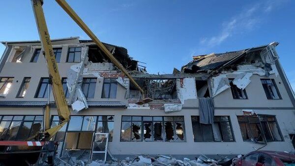 Les forces ukrainiennes attaquent le centre-ville de Kherson, un hôtel touché par un obus - Sputnik Afrique