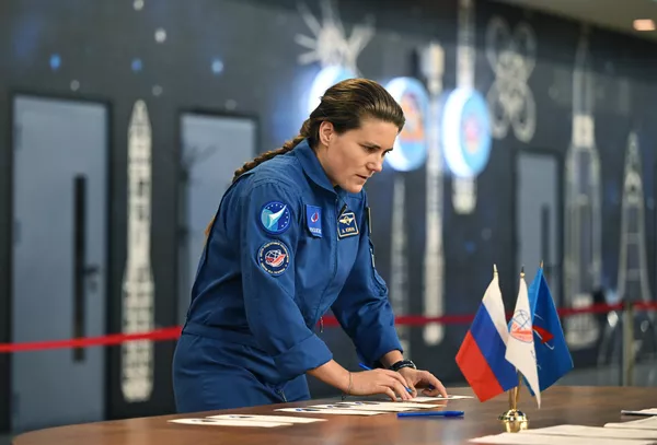 La cosmonaute de Roscosmos Anna Kikina participe à une formation complexe d'examens dans la cité des étoiles. Anna Kikina suit une formation dans le cadre de la 68e expédition de longue durée vers la Station spatiale internationale (ISS) La cosmonaute de Roscosmos Anna Kikina participe à une formation complexe d'examens dans la cité des étoiles. Anna Kikina suit une formation dans le cadre de la 68e expédition de longue durée vers la Station spatiale internationale (ISS)