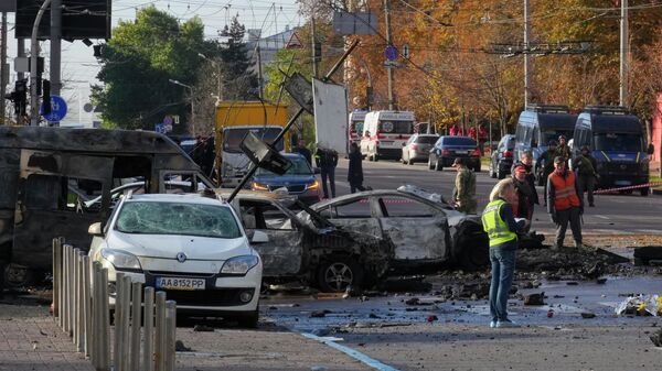 Des dommages causés par des explosions à Kiev le 10 octobre - Sputnik Afrique