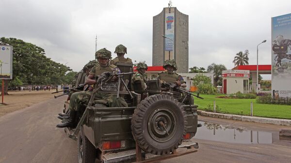 Congo soldiers patrol streets as they look for armed assailants in the city of Kinshasa, Democratic Republic of
Congo - Sputnik Afrique