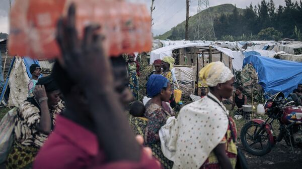 Des civils déplacés en RDC pendant l'offensive du M23, le 2 novembre 2022 - Sputnik Afrique