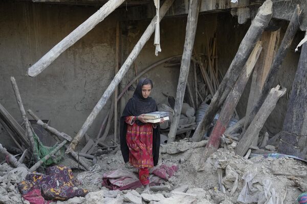 Le tremblement de terre du 22 juin en Afghanistan, à la frontière avec le Pakistan, a été le plus meurtrier de l’année. Environ 1.500 personnes ont été tuées et 2.000 autres ont été blessées. Le séisme était de magnitude 6,2. - Sputnik Afrique