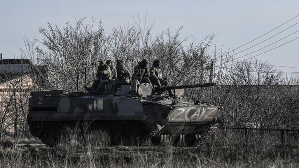 Des militaires russes dans la zone de l'opération spéciale en Ukraine - Sputnik Afrique
