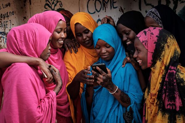 De jeunes réfugiées somaliennes dans le nord-est du Kenya, le 16 avril 2018. - Sputnik Afrique