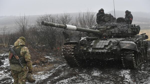 Un char russe T-72, lors de l'opération militaire spéciale en Ukraine - Sputnik Afrique