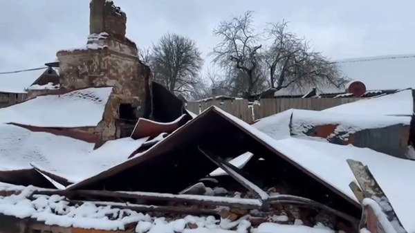 Une maison touchée au lance-grenades dans la région russe de Briansk - Sputnik Afrique