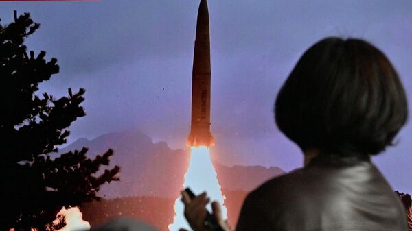 La Corée du Nord tire un missile balistique vers la mer du Japon - Sputnik Afrique