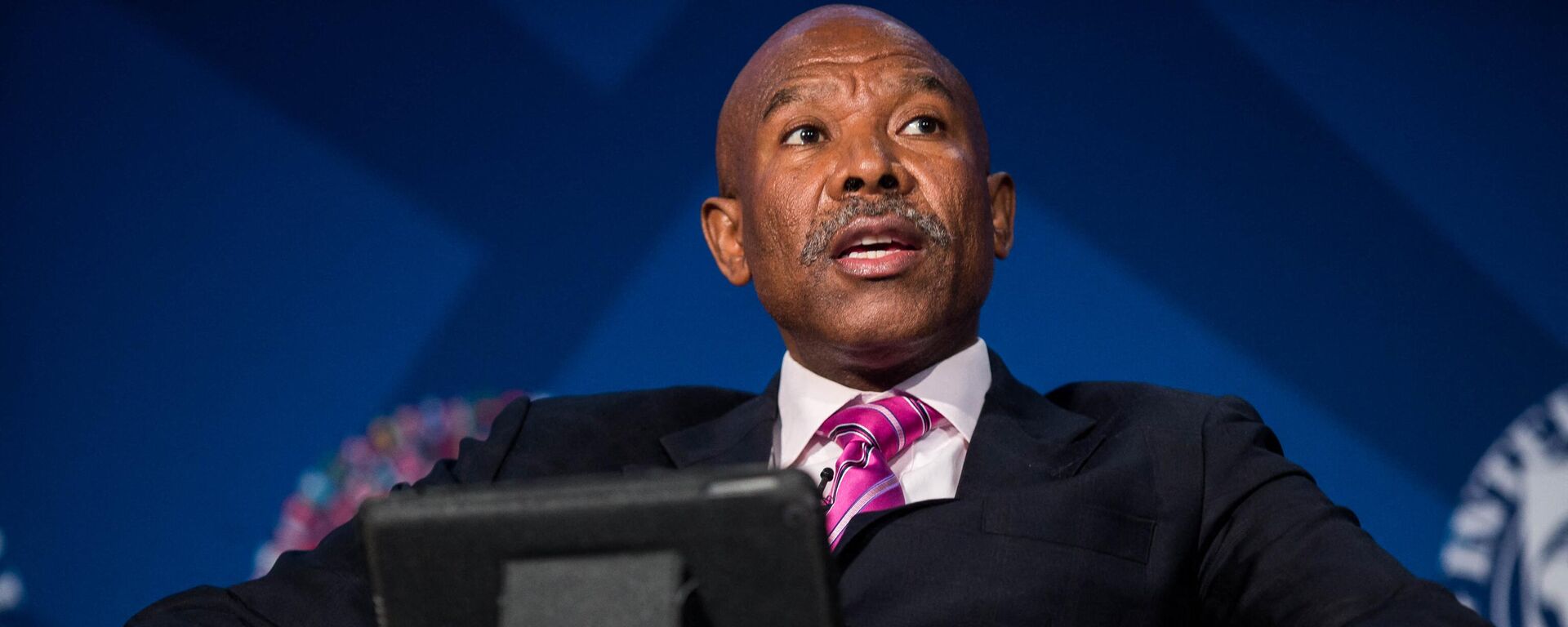 South African Reserve Bank Governor Lesetja Kganyago participates in panel discussion on emerging markets' response to recent exchange rate pressures at the 2016 Annual Meetings of the International Monetary Fund and the World Bank Group at George Washington University on October 8, 2016 in Washington, DC.  - Sputnik Africa, 1920, 13.04.2023