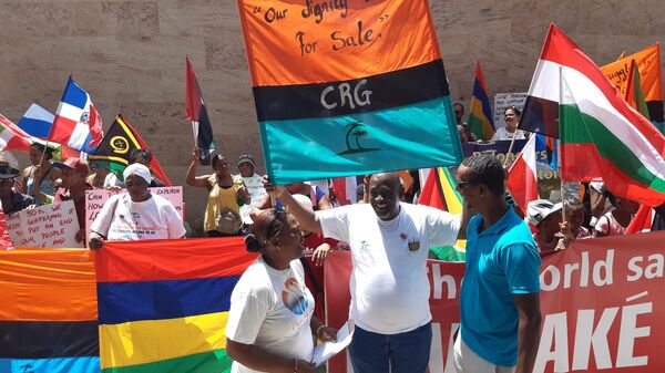 Demonstrators from the Chagos Islands protested at a British defiance of a United Nations deadline to end their illegal occupation of the Indian Ocean archipelago in Port Louis on November 22, 2019. - Sputnik Africa
