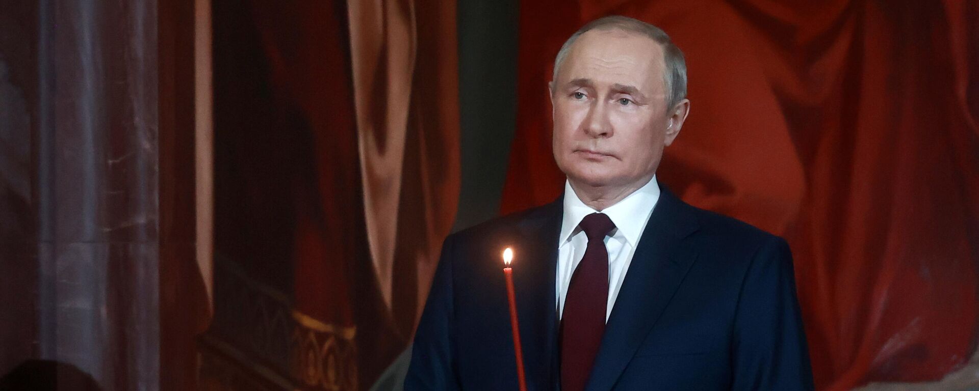 Russian President Vladimir Putin attending the midnight Easter service at the Cathedral of Christ the Savior in Moscow. April 24, 2022. - Sputnik Africa, 1920, 30.05.2023