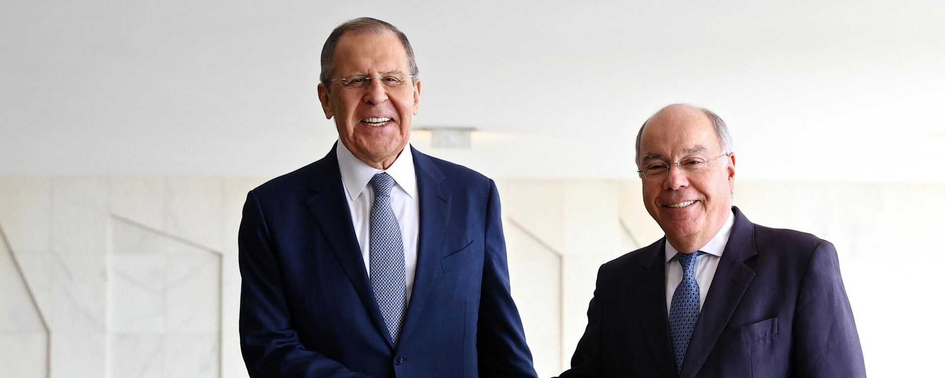 Russian Foreign Minister Sergey Lavrov and his Brazilian counterpart Mauro Vieira  - Sputnik Africa, 1920, 18.04.2023