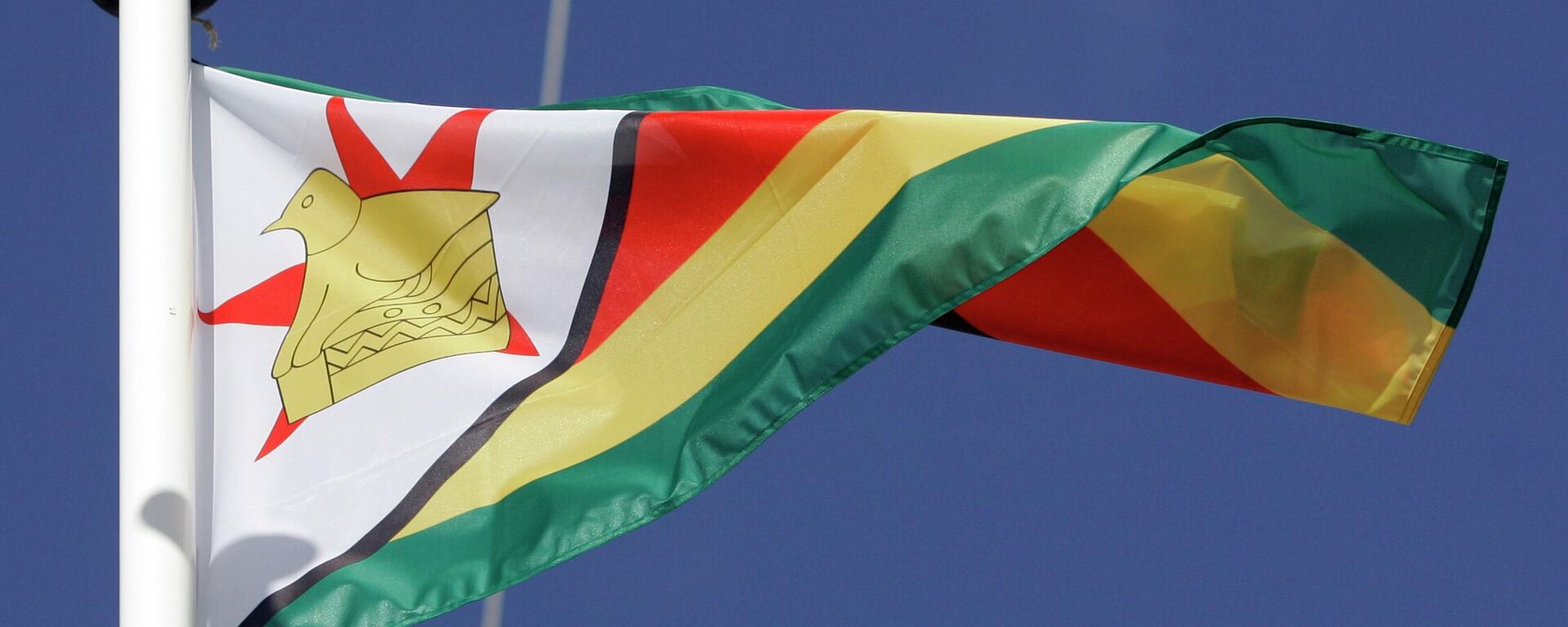 The flag of Zimbabwe blows in the wind - Sputnik Africa, 1920, 31.05.2023