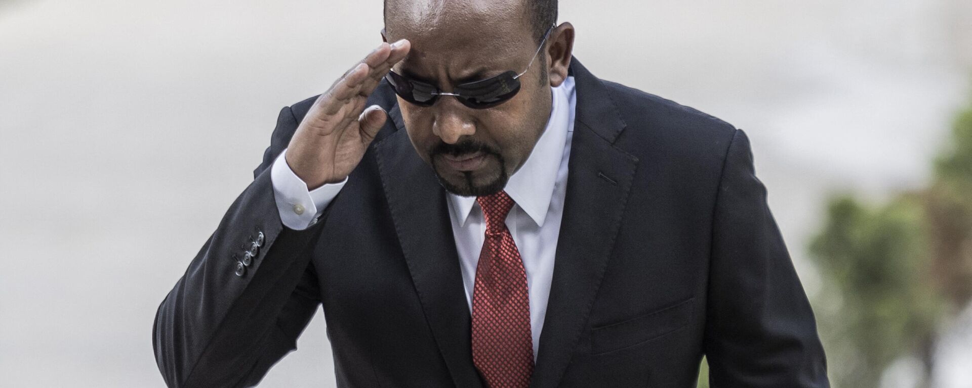 Ethiopian Prime Minister Abiy Ahmed gestures as he arrives to address a parliament session in Addis Ababa, Ethiopia on March 28, 2023 - Sputnik Africa, 1920, 24.04.2023