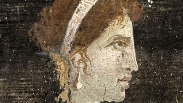 A posthumous painted portrait of Cleopatra VII of Ptolemaic Egypt from Roman Herculaneum, made during the 1st century AD, i.e. before the destruction of Herculaneum by the volcanic eruption of Mount Vesuvius.  - Sputnik Africa