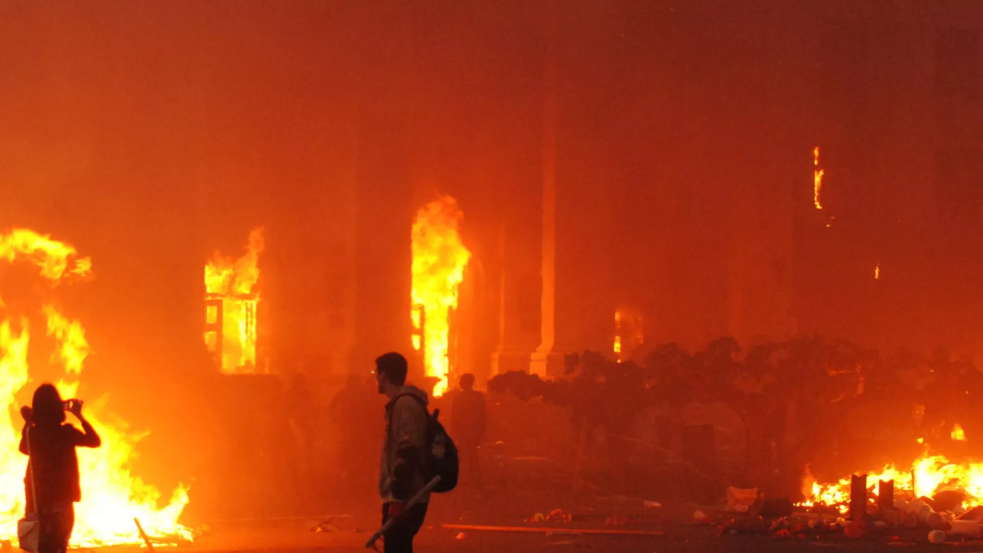 Incendie dans la Maison des Syndicats à Odessa, 2 mai 2014 - Sputnik Afrique, 1920, 01.05.2024