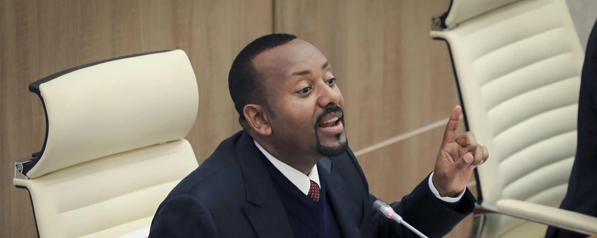 Ethiopia's Prime Minister Abiy Ahmed addresses lawmakers at the parliament in Addis Ababa, Ethiopia Thursday, July 7, 2022.  - Sputnik Africa, 1920, 02.05.2023