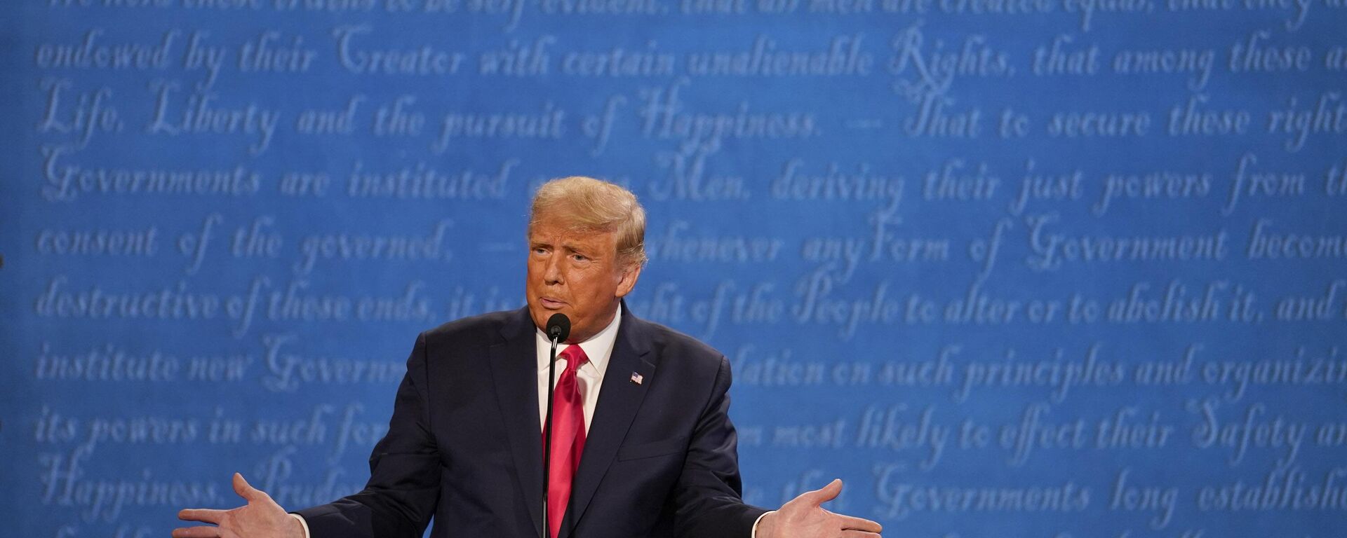 Republican candidate President Donald Trump participates during the second and final presidential debate with Democratic presidential candidate former Vice President Joe Biden Thursday, Oct. 22, 2020, at Belmont University in Nashville, Tenn. - Sputnik Africa, 1920, 21.01.2025