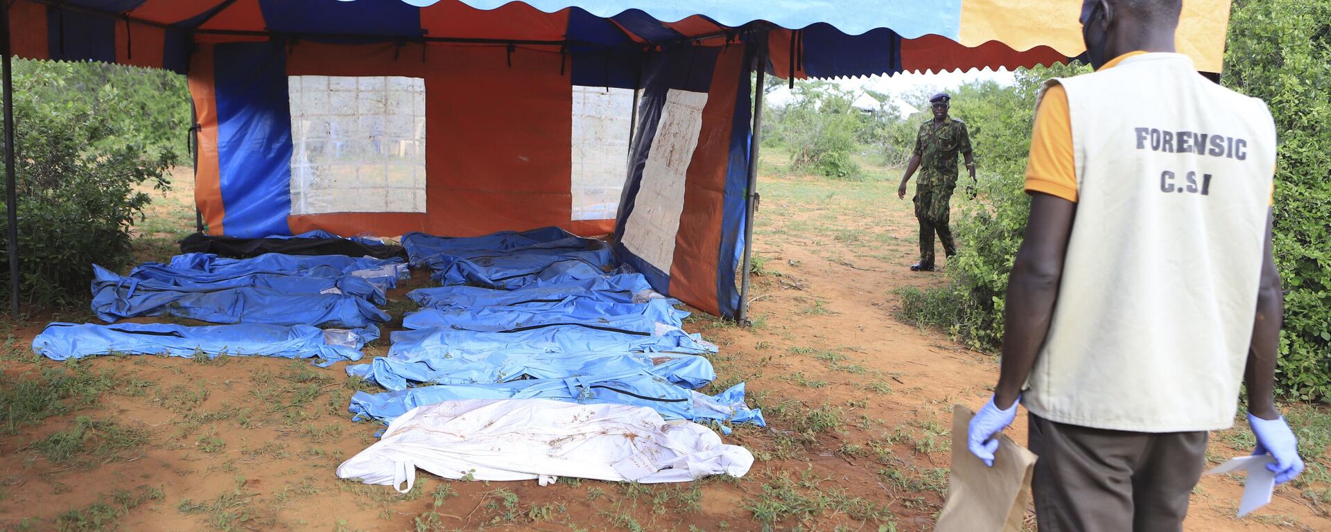 Bodybags with victims of a Christin cult are seen during the exhumation from a forest at Shakahola outskirts of Malindi town, Kenyan Coast Tuesday, April 25, 2023 - Sputnik Africa, 1920, 10.05.2023