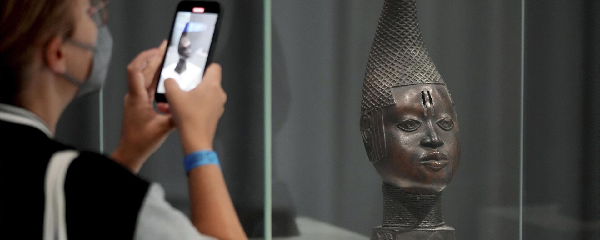 Benin Bronzes, that were stolen from Africa during colonial times, are displayed in Berlin, Germany, Thursday, Sept. 15, 2022. - Sputnik Africa, 1920, 11.05.2023
