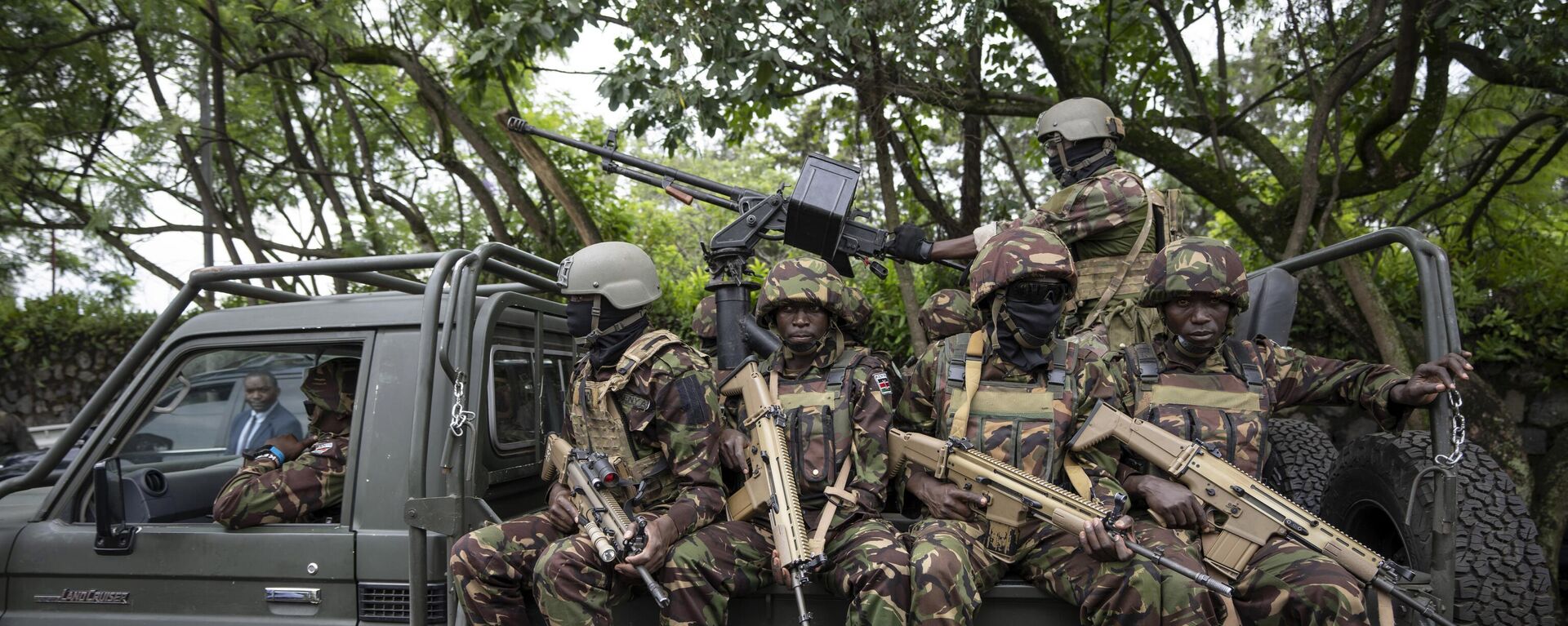 Members of the Kenya Defence Forces (KDF) deployed as part of the East African Community Regional Force (EACRF) ride in a vehicle in Goma, in eastern Congo Wednesday, Nov. 16, 2022 - Sputnik Africa, 1920, 11.10.2023