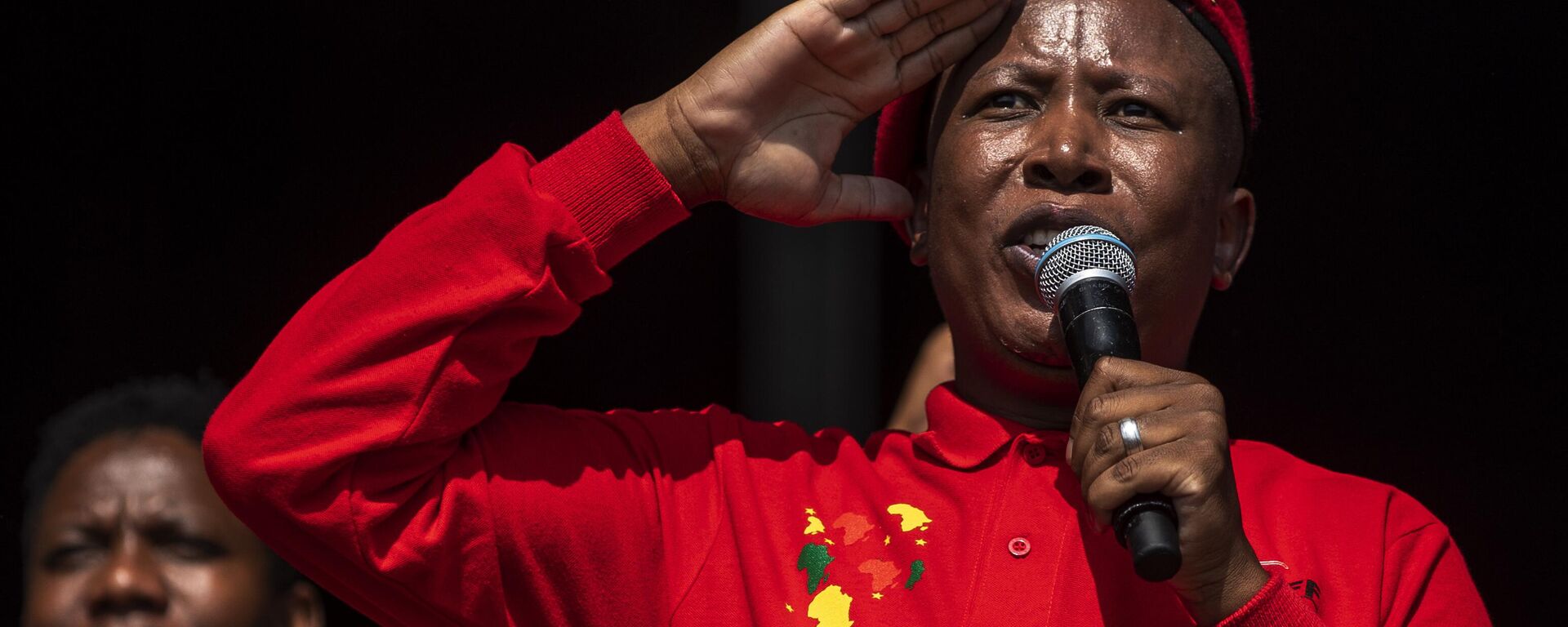 Julius Malema, the leader of Economic Freedom Fighters, addresses supporters during an election rally in Katlehong township - Sputnik Africa, 1920, 16.05.2023