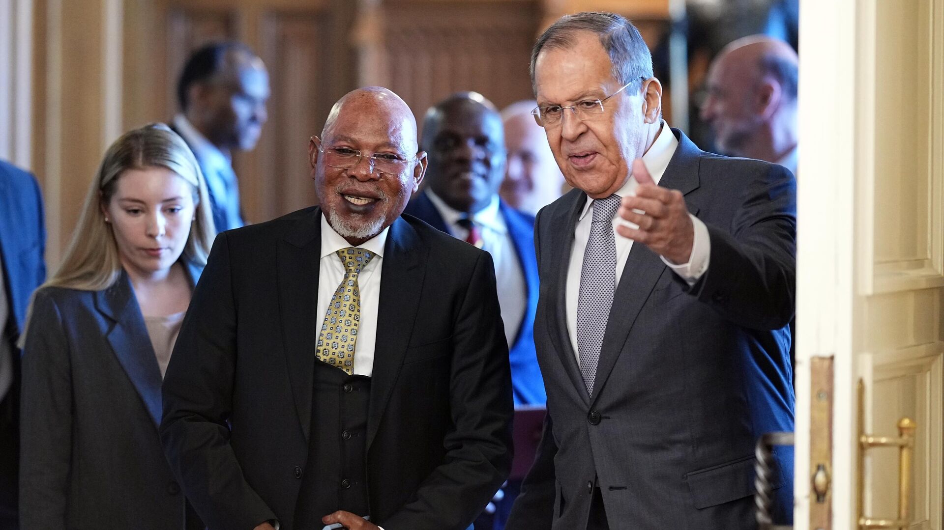 Russian Foreign Minister Sergey Lavrov, left, and Ugandan Foreign Minister Jeje Odongo during a meeting in Moscow, on Thursday, May 18, 2023. - Sputnik Africa, 1920, 18.05.2023