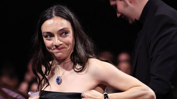 Merve Dizdar, comédienne turque au Festival de Cannes, le 27 mai 2023 - Sputnik Afrique