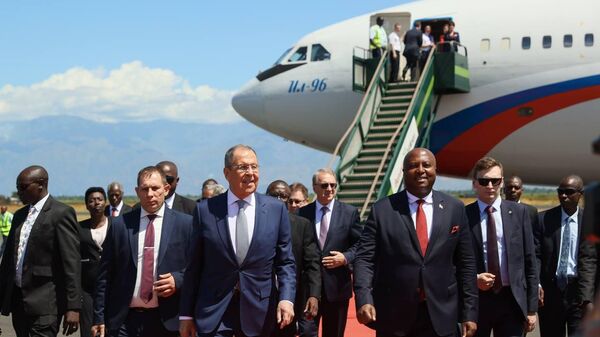 Russian Foreign Minister Sergey Lavrov arrives in Burundi - Sputnik Afrique