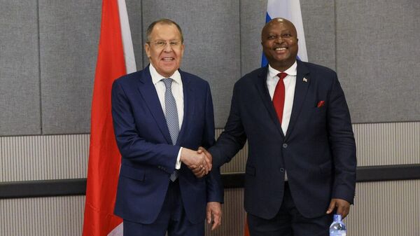 Russian Foreign Minister Sergey Lavrov and his Burundian counterpart Albert Shingiro - Sputnik Africa