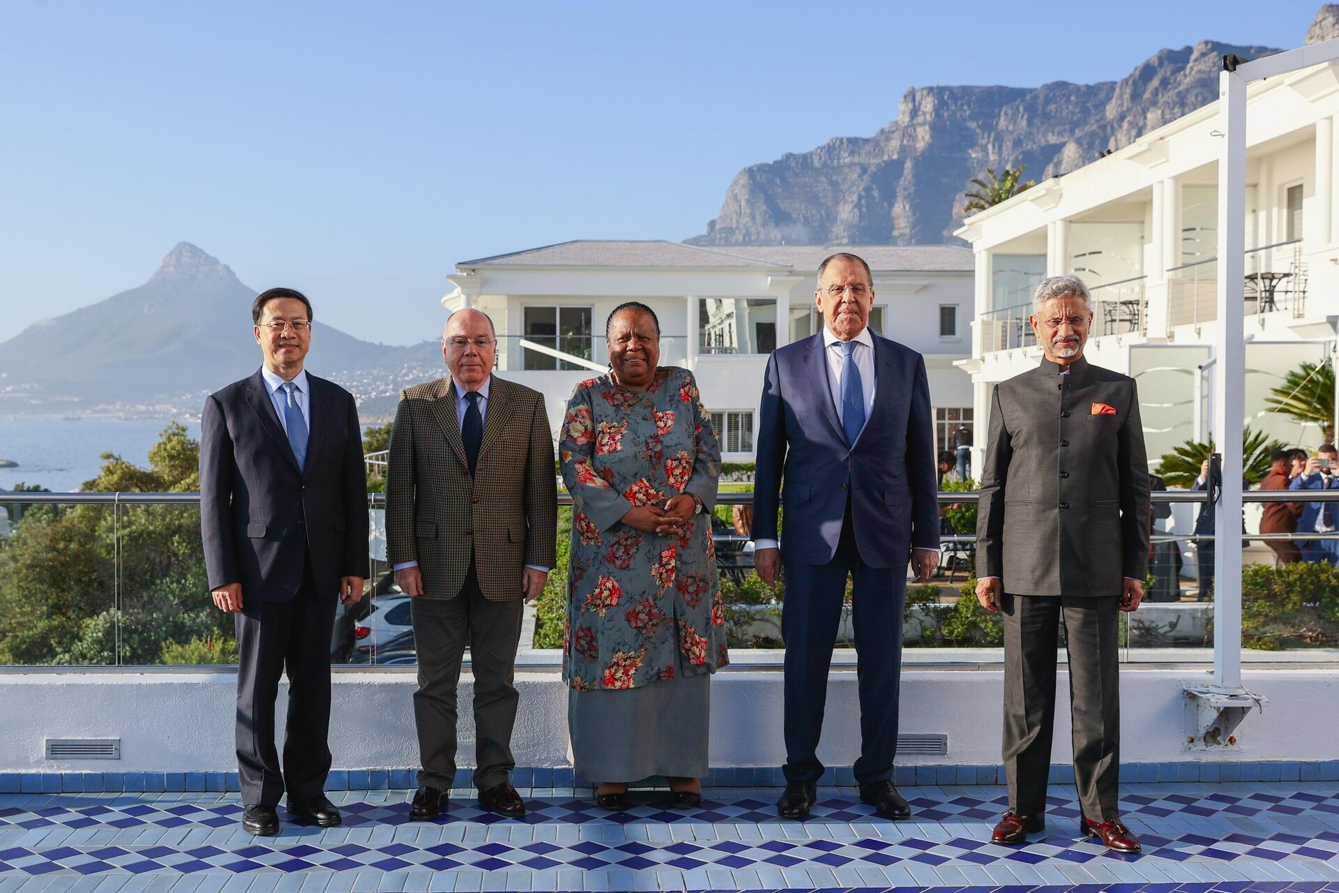 In this handout photo released by the Russian Foreign Ministry, from left, China's Vice Minister of Foreign Affairs Ma Zhaoxu, Brazil's Foreign Minister Mauro Vieira, South Africa's Minister of International Relations and Cooperation Naledi Pandor, Russia's Foreign Minister Sergey Lavrov and India's External Affairs Minister Subrahmanyam Jaishankar pose for a family photo during a BRICS Foreign Ministers meeting, in Cape Town, South Africa.  - Sputnik Africa, 1920, 03.06.2023
