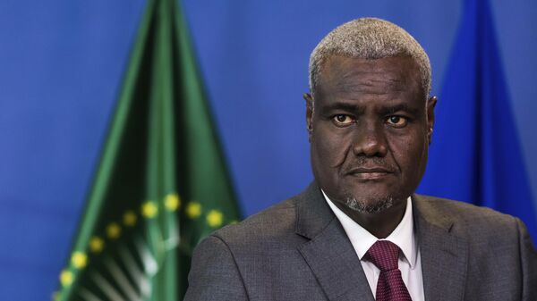 African Union (AU) Commission Chairman Moussa Faki addresses the media after a meeting with the college of EU and AU commissioners at EU headquarters in Brussels on Wednesday, May 23, 2018.  - Sputnik Africa