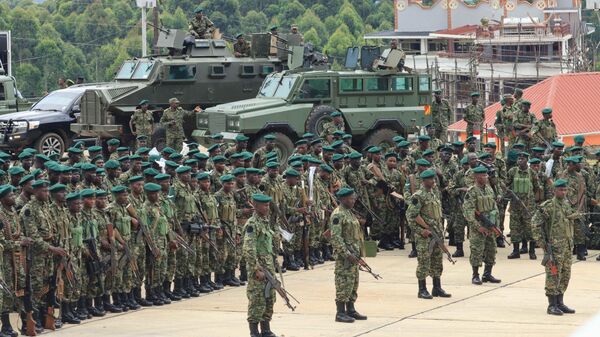 The flagging-off of the Uganda Peoples’ Defence Forces Contingent to serve under the East African Community Regional Force (EACRF) in the Eastern Democratic Republic of Congo - Sputnik Africa